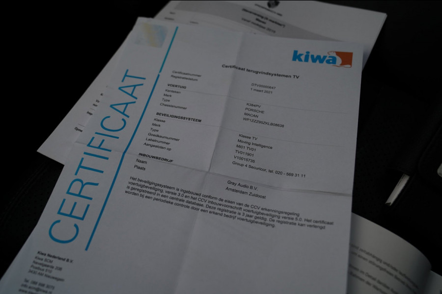 Porsche Macan 2.0 S | Panorama | Bose Sound System | incl BTW | Memory stoelen | 100% Dealer onderhouden | Trekhaak | Krijt Grijs