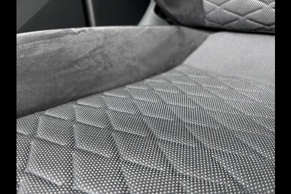 Seat Ateca 1.5 TSI FR Business Intense 150pk | Navigatie | Cruise Controle | Draadloos opladen | All Weather Banden