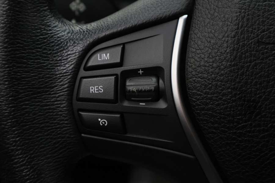 BMW 1-serie 118i Corporate Lease Executive Automaat Navigatie, LED, Climate, Cruise, Trekhaak