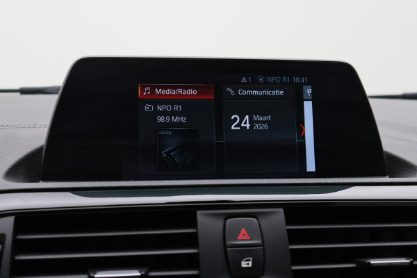 BMW 1-serie 118i Corporate Lease Executive Automaat Navigatie, LED, Climate, Cruise, Trekhaak