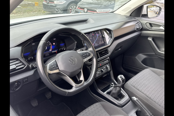 Volkswagen T-Cross 1.0 TSI 110PK LIFE CARPLAY/PDC/NAVIGATIE