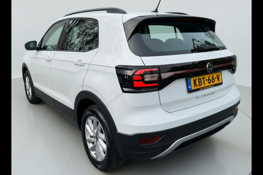 Volkswagen T-Cross 1.0 TSI 110PK LIFE CARPLAY/PDC/NAVIGATIE