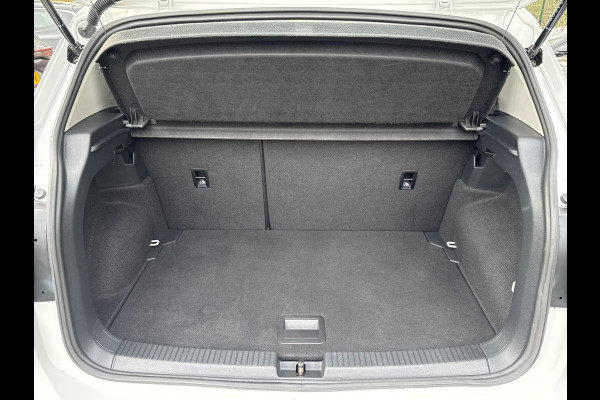 Volkswagen T-Cross 1.0 TSI 110PK LIFE CARPLAY/PDC/NAVIGATIE