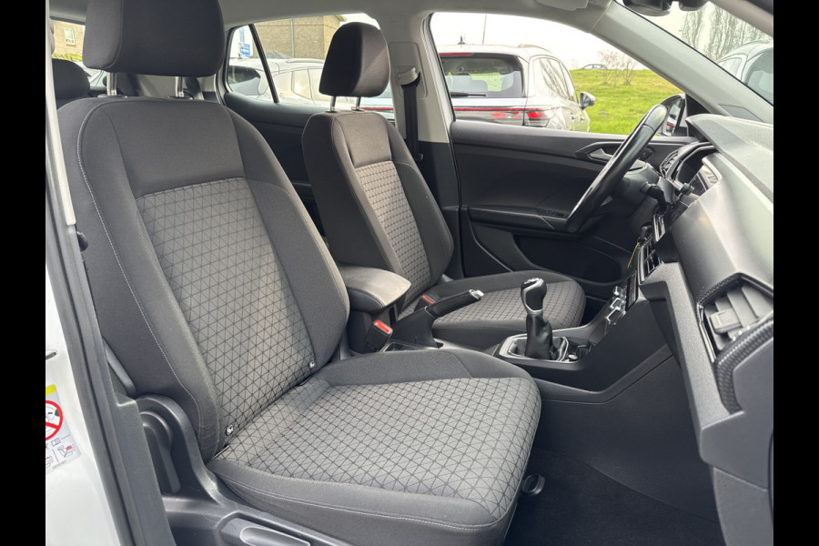 Volkswagen T-Cross 1.0 TSI 110PK LIFE CARPLAY/PDC/NAVIGATIE