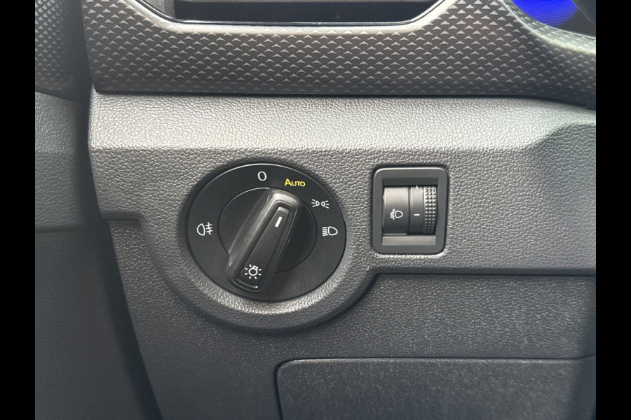 Volkswagen T-Cross 1.0 TSI 110PK LIFE CARPLAY/PDC/NAVIGATIE