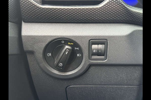 Volkswagen T-Cross 1.0 TSI 110PK LIFE CARPLAY/PDC/NAVIGATIE