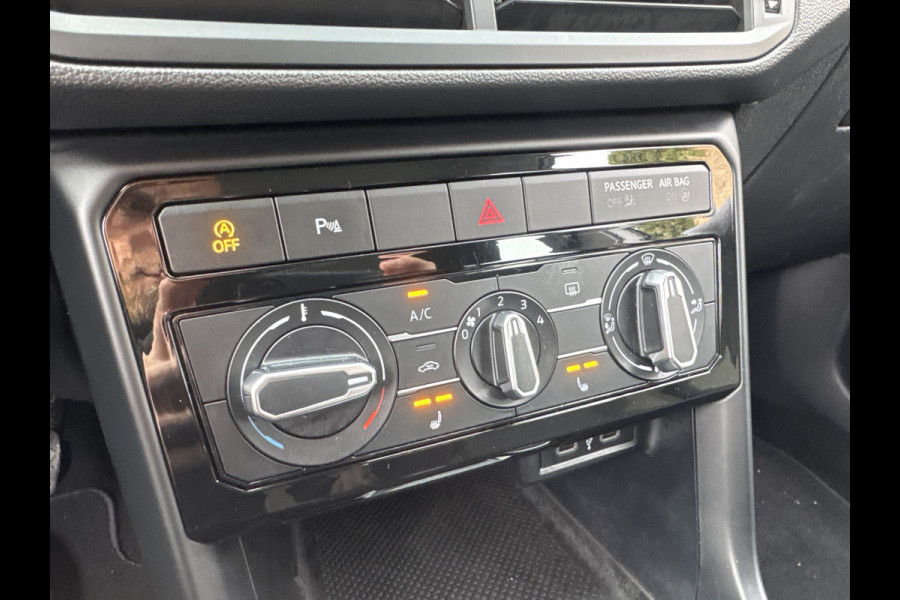 Volkswagen T-Cross 1.0 TSI 110PK LIFE CARPLAY/PDC/NAVIGATIE