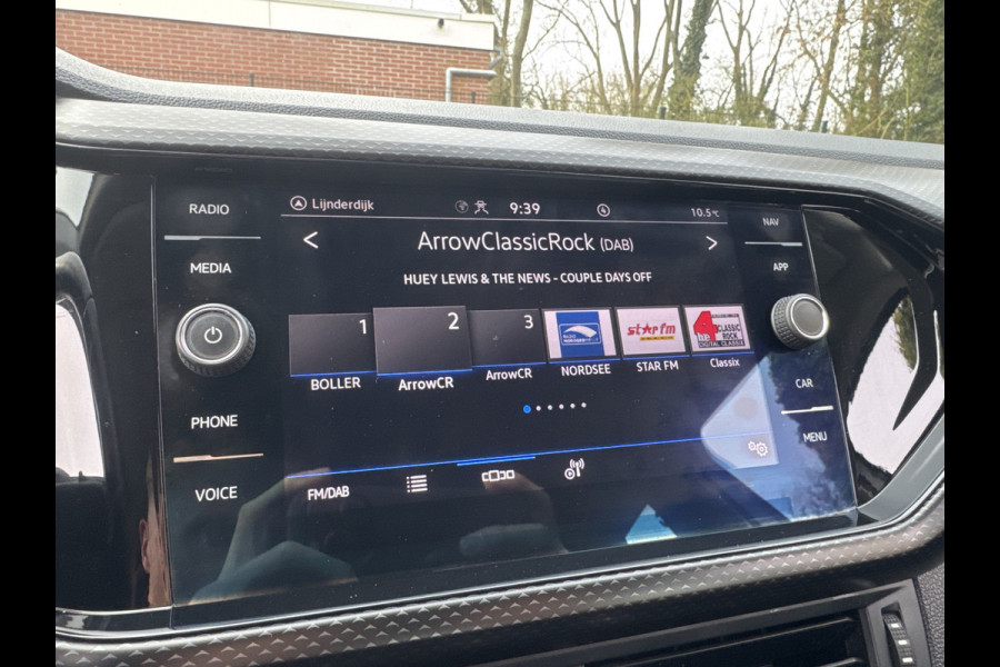 Volkswagen T-Cross 1.0 TSI 110PK LIFE CARPLAY/PDC/NAVIGATIE