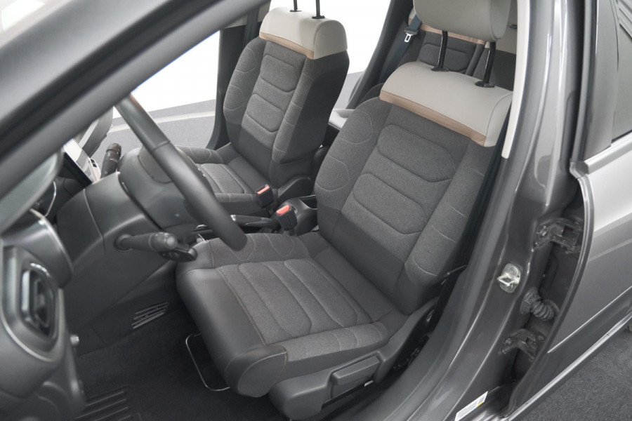 Citroën C3 PureTech 82 Feel Edition | Apple Carplay | Parkeersensoren | Navigatie | Climate Control | 16 Inch Velgen