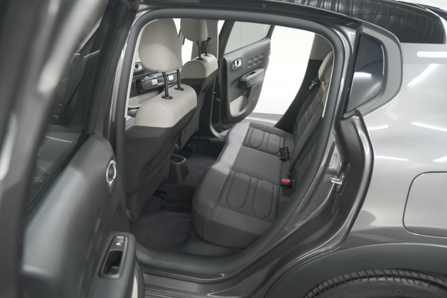 Citroën C3 PureTech 82 Feel Edition | Apple Carplay | Parkeersensoren | Navigatie | Climate Control | 16 Inch Velgen