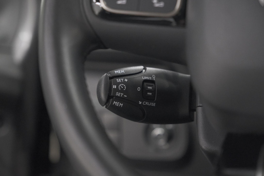 Citroën C3 PureTech 82 Feel Edition | Apple Carplay | Parkeersensoren | Navigatie | Climate Control | 16 Inch Velgen