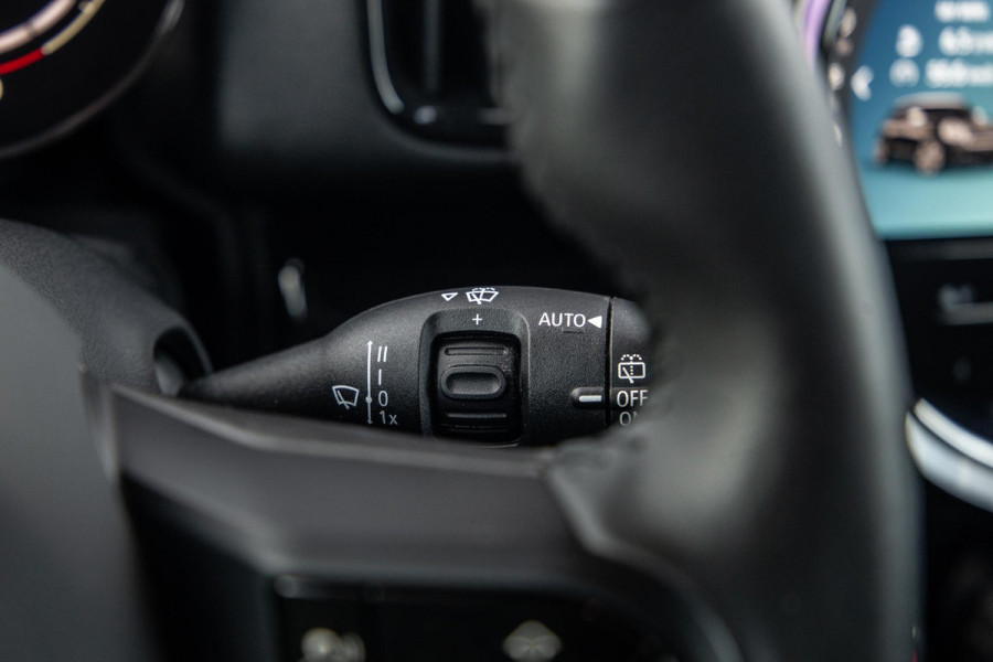 MINI Countryman 1.5 Cooper S E ALL4 Essential CAMERA / NAVI / CARPLAY / AIRCO / ZWART / STOELVERWARMING