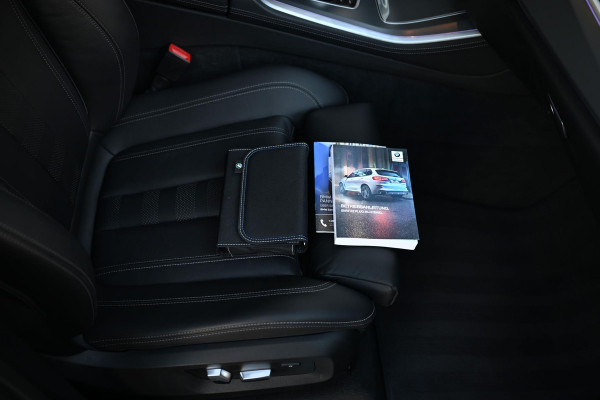 BMW X5 xDrive45e M-Sport Performance Laser B&W Trekhaak