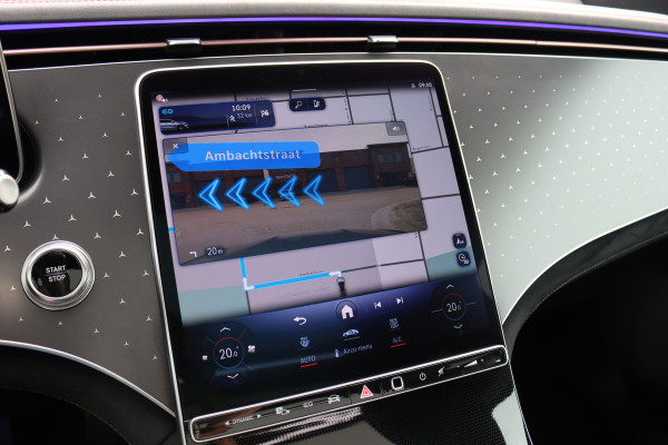 Mercedes-Benz EQE SUV 350 4MATIC AMG Line 91 kWh | Distronic+ | Panoramadak | Memory | Burmester | Digital Light | Trekhaak | Surround Camera | 22kW | Warmtepomp | Keyless Go |