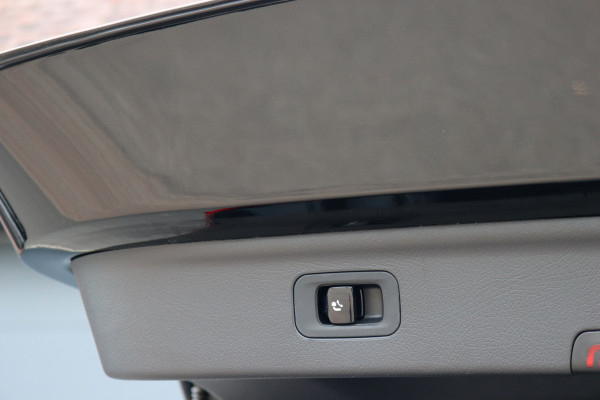 Mercedes-Benz EQE SUV 350 4MATIC AMG Line 91 kWh | Distronic+ | Panoramadak | Memory | Burmester | Digital Light | Trekhaak | Surround Camera | 22kW | Warmtepomp | Keyless Go |