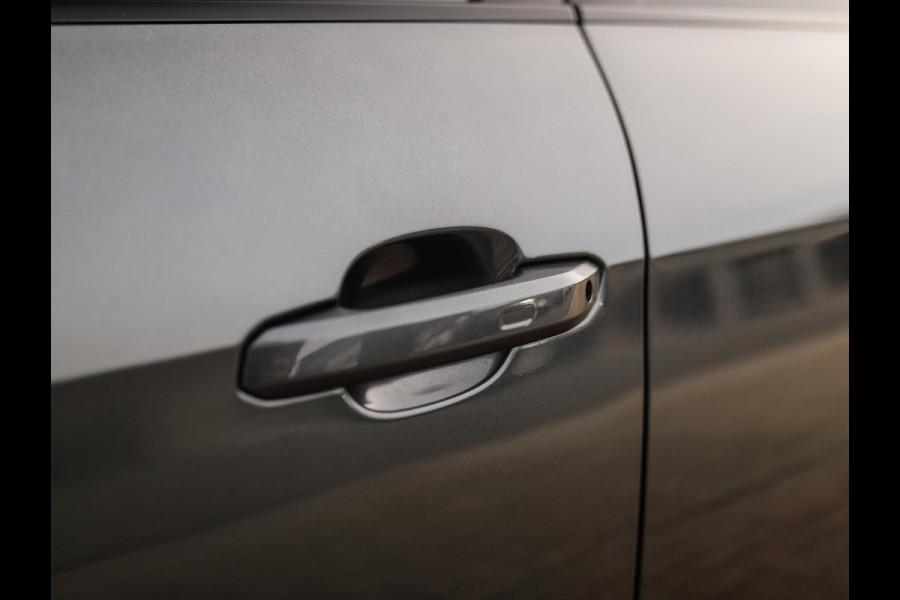 Audi A4 Limousine 40 TFSI S edition Competition | Keyless | 3-Zone Airco | Trekhaak | Virtual Cockpit