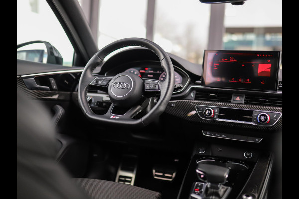 Audi A4 Limousine 40 TFSI S edition Competition | Keyless | 3-Zone Airco | Trekhaak | Virtual Cockpit