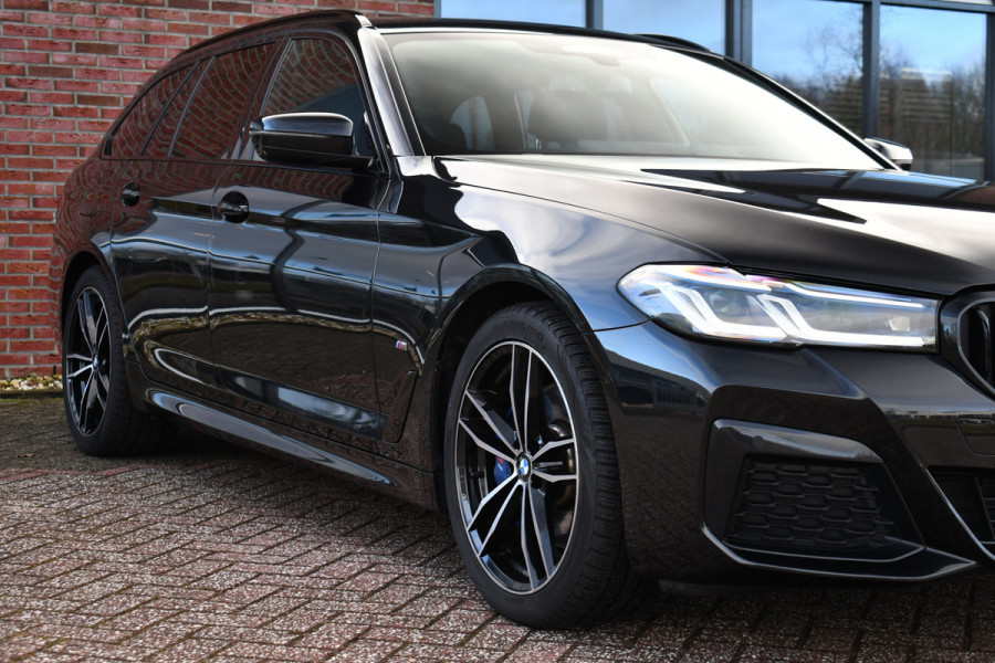 BMW 5 Serie Touring 530e 292pk M-Sport Pano ACC Trekh Comf-seat 360 HUD Laser 4wielbest