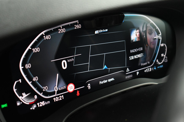 BMW 5 Serie Touring 530e 292pk M-Sport Pano ACC Trekh Comf-seat 360 HUD Laser 4wielbest