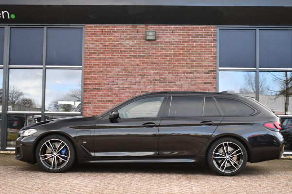 BMW 5 Serie Touring 530e 292pk M-Sport Pano ACC Trekh Comf-seat 360 HUD Laser 4wielbest