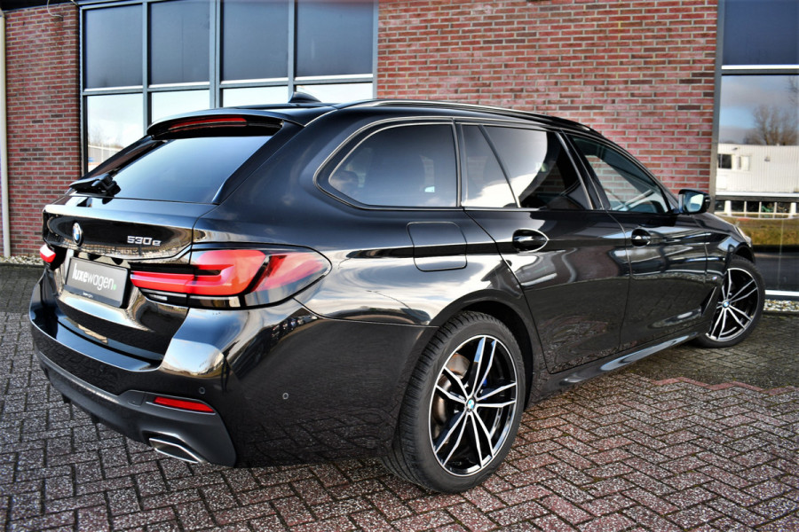 BMW 5 Serie Touring 530e 292pk M-Sport Pano ACC Trekh Comf-seat 360 HUD Laser 4wielbest