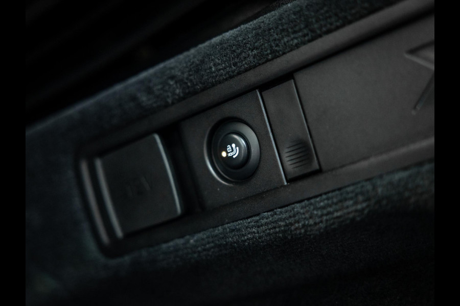 BMW X5 xDrive45e High Executive | Pano | Trekhaak | Luchtvering  | Stoelverwarming |