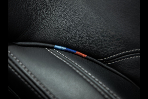 BMW X5 xDrive45e High Executive | Pano | Trekhaak | Luchtvering  | Stoelverwarming |