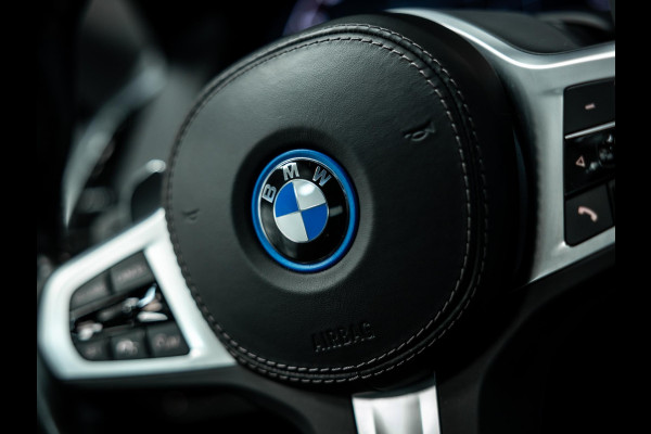 BMW X5 xDrive45e High Executive | Pano | Trekhaak | Luchtvering  | Stoelverwarming |