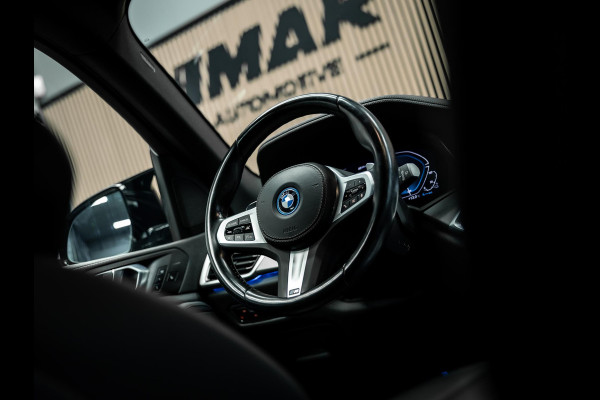 BMW X5 xDrive45e High Executive | Pano | Trekhaak | Luchtvering  | Stoelverwarming |