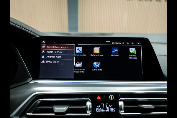 BMW X5 xDrive45e High Executive | Pano | Trekhaak | Luchtvering  | Stoelverwarming |