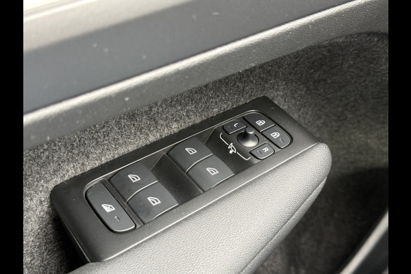 Volvo XC40 1.5 T4 Recharge Inscription Expression | Navi | Camera | Elek. Achterklep | LED | 18 inch