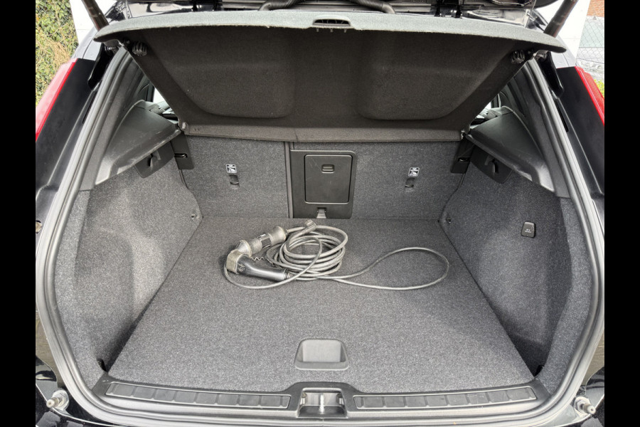 Volvo XC40 1.5 T4 Recharge Inscription Expression | Navi | Camera | Elek. Achterklep | LED | 18 inch