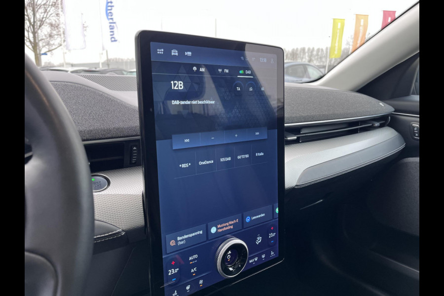 Ford Mustang Mach-E Extended RWD 98 kWh 294pk | Technology Pack Plus | Panoramadak | Winterpack | Adaptieve Cruise | SOH 93% |