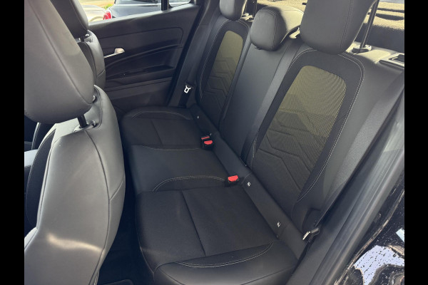 Jeep Avenger 1st Edition 54 kWh NL-AUTO | ELEKTRISCHE KLEP | NAVI | SFEER VERL. SOH 95,44%