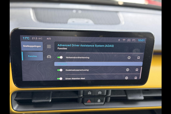 Jeep Avenger 1st Edition 54 kWh NL-AUTO | ELEKTRISCHE KLEP | NAVI | SFEER VERL. SOH 95,44%