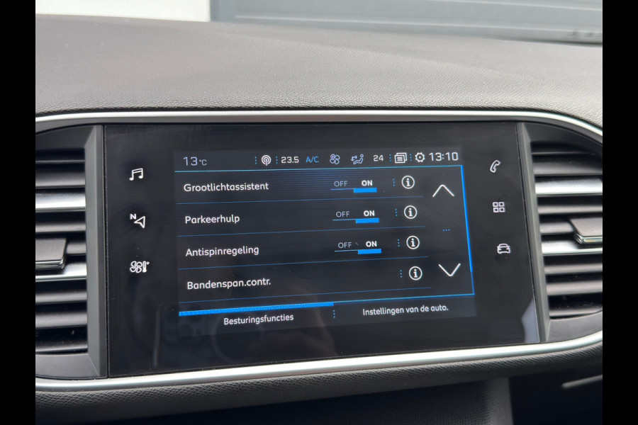 Peugeot 308 1.2 PureTech NAVI / PDC / CARPLAY / LANE ASSIST / APK