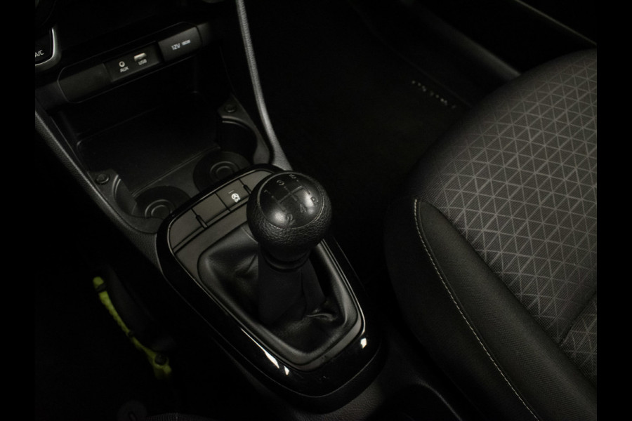 Kia Picanto 1.0 CVVT ComfortPlusLine Navigator Sport (APPLE CARPLAY,NAVI,CAMERA,CRUISE,ELEKTRISCH PAKKET,SPORTSTOELEN,LM VELGEN)