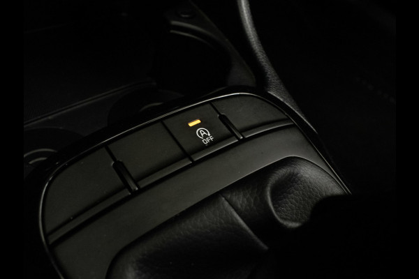 Kia Picanto 1.0 CVVT ComfortPlusLine Navigator Sport (APPLE CARPLAY,NAVI,CAMERA,CRUISE,ELEKTRISCH PAKKET,SPORTSTOELEN,LM VELGEN)