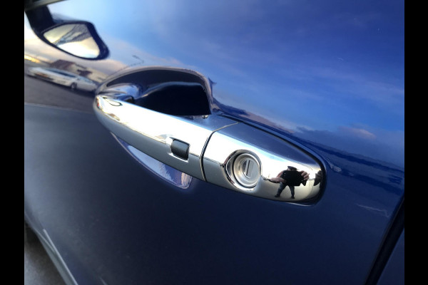 Kia e-Niro DynamicPlusLine 64 kWh 204pk 7 JAAR GARANTIE