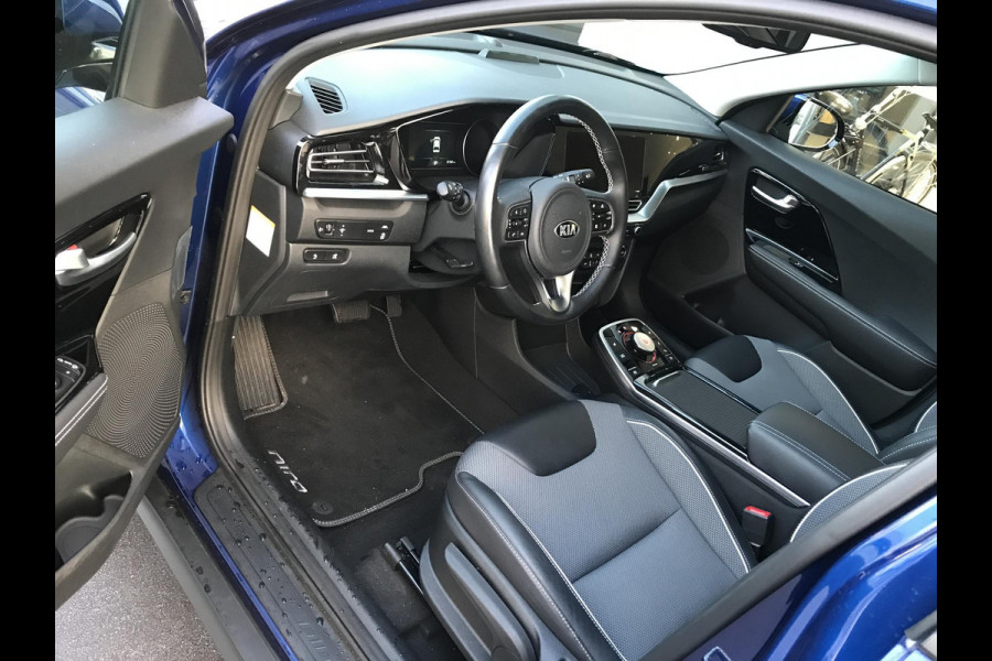 Kia e-Niro DynamicPlusLine 64 kWh 204pk 7 JAAR GARANTIE
