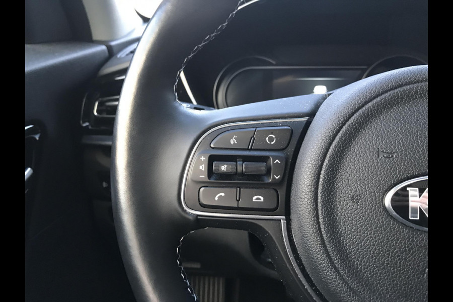 Kia e-Niro DynamicPlusLine 64 kWh 204pk 7 JAAR GARANTIE