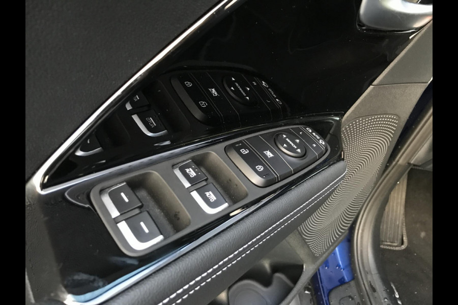 Kia e-Niro DynamicPlusLine 64 kWh 204pk 7 JAAR GARANTIE