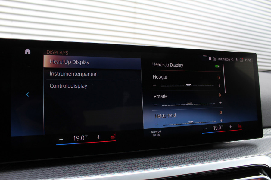 BMW 3-serie 330e xDrive M-Sport | Panoramadak | Widescreen | Harman Kardon | Head-up | BLIS