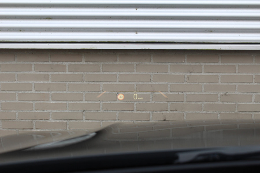 BMW 3-serie 330e xDrive M-Sport | Panoramadak | Widescreen | Harman Kardon | Head-up | BLIS