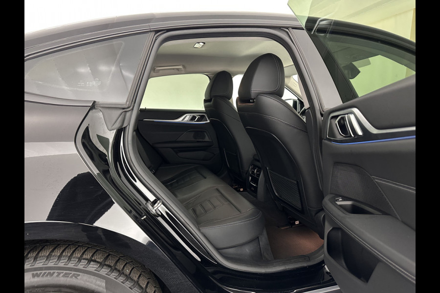 BMW i4 eDrive40 High Executive 84 kWh [ 3-Fase-11kW ] {SOH-95%} (INCL.BTW) Aut. *HEATPUMP | LEATHER | FULL-LED | DIGI-COCKPIT | HEATED-SPORTSEATS | CAMERA | KEYLESS | HIFI-SOUND | PRIVACYGLASS | ECC | AMBIENTLIGHT | PDC | HEAD-UP | CRUISE | 17''ALU*