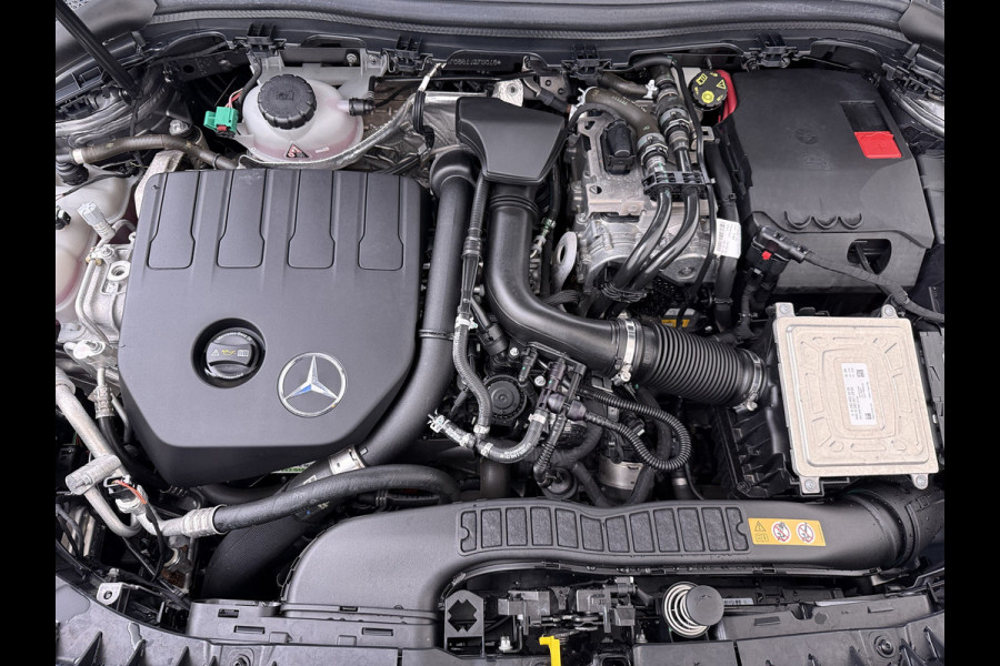 Mercedes-Benz B-Klasse B 250 e AMG line | Trekhaak Sfeer Camera Night