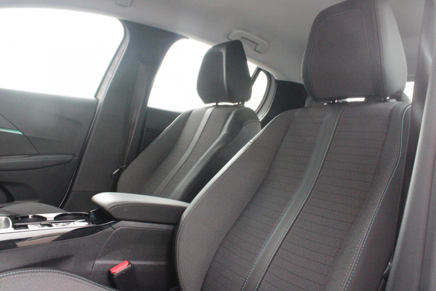 Peugeot 208 1.2 100PK ALLURE PACK | NAVIGATIE 10" TOUCHSCREEN | 3-D INSTRUMENTENPANEEL | ALL SEASON BANDEN | PARKEERSENSOREN ACHTER | CLIMATE CONTROL | CRUISE CONTROL | APPLE CARPLAY/ANDROID AUTO | LICHTMETALEN VELGEN | DAB+ RADIO |