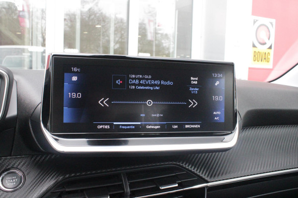 Peugeot 208 1.2 100PK ALLURE PACK | NAVIGATIE 10" TOUCHSCREEN | 3-D INSTRUMENTENPANEEL | ALL SEASON BANDEN | PARKEERSENSOREN ACHTER | CLIMATE CONTROL | CRUISE CONTROL | APPLE CARPLAY/ANDROID AUTO | LICHTMETALEN VELGEN | DAB+ RADIO |