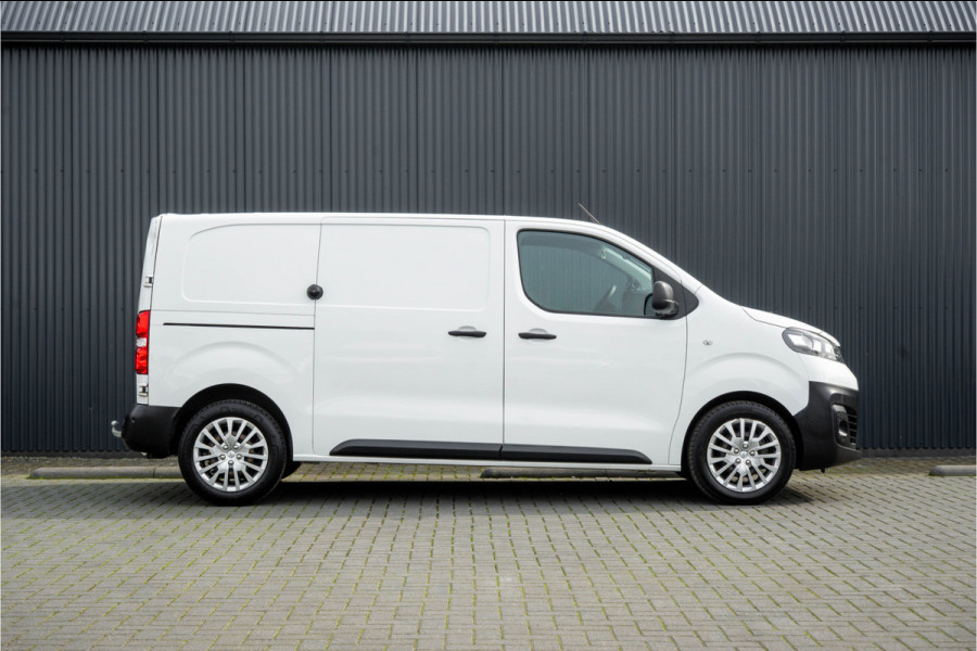Opel Vivaro L2H1 | 1ste eigenaar | Airco | Cruise | PDC | 3-Zits | Trekhaak
