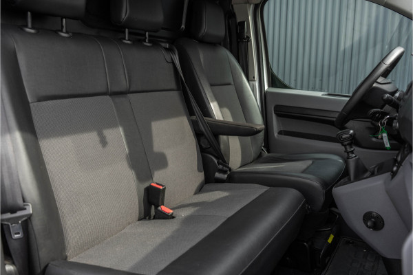 Opel Vivaro L2H1 | 1ste eigenaar | Airco | Cruise | PDC | 3-Zits | Trekhaak